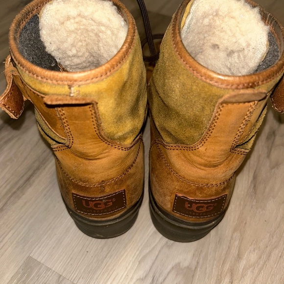 UGG Brown and Tan Ankle Boots - Picture 4 of 7